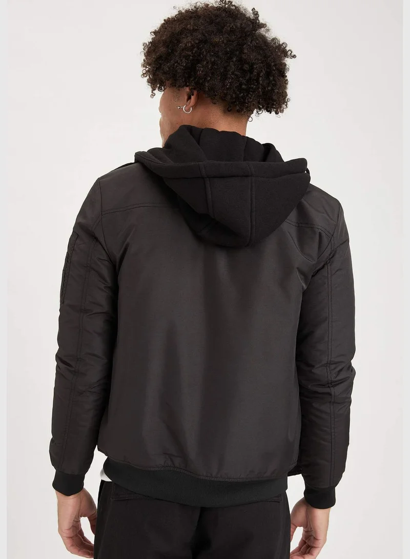 ديفاكتو Slim Fit Bomber Hoodie