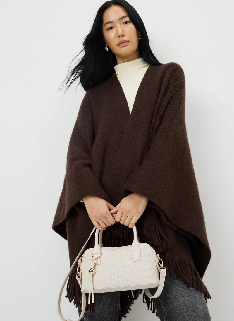 ماتلان حقيبة كروس بودي بمقبض علوي منسوج باللون الكريمي