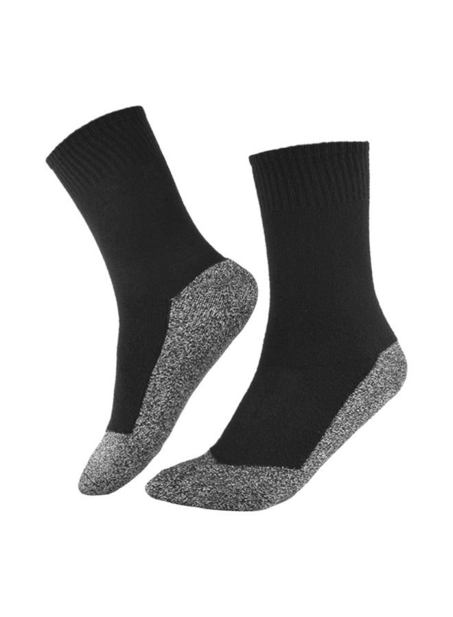 Colourblock Pattern Mid-Calf Length Sports Socks Black/Grey - Image 1