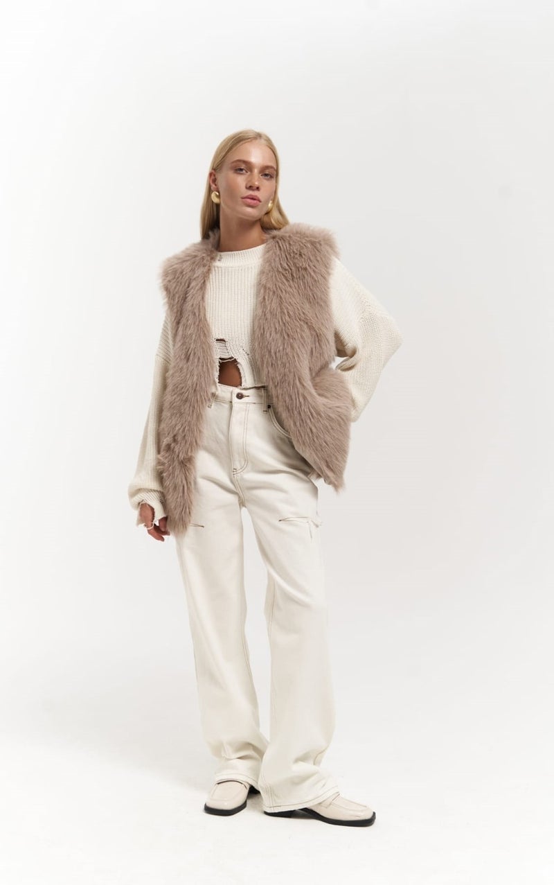 Mai Collection Plush Mink Vest  - Image 5