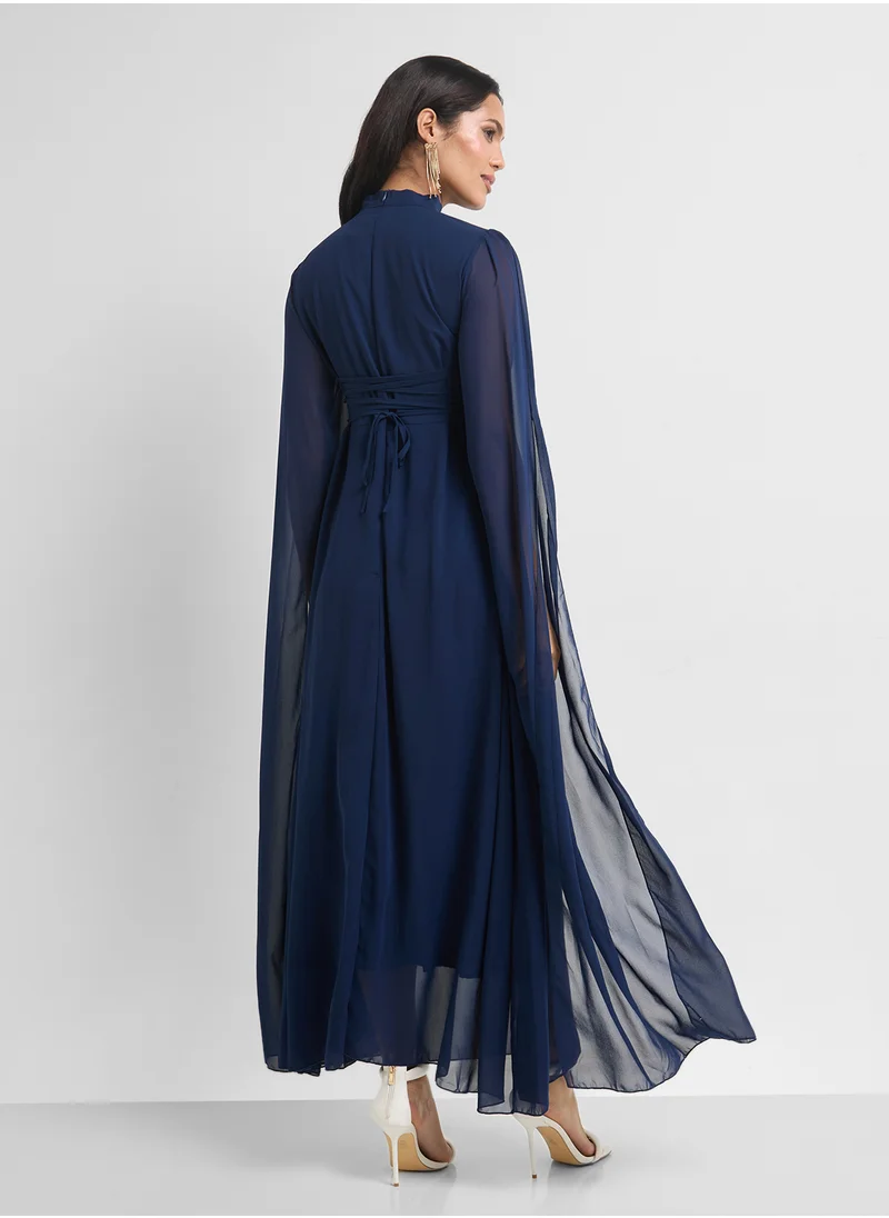خزانة Dress With Exaggerated Sleeves