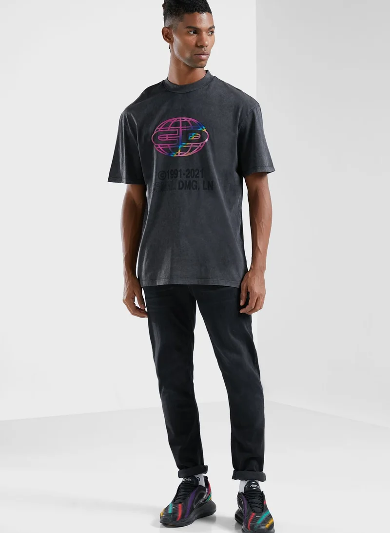 CRIMINAL DAMAGE Irridescent Foil T-Shirt