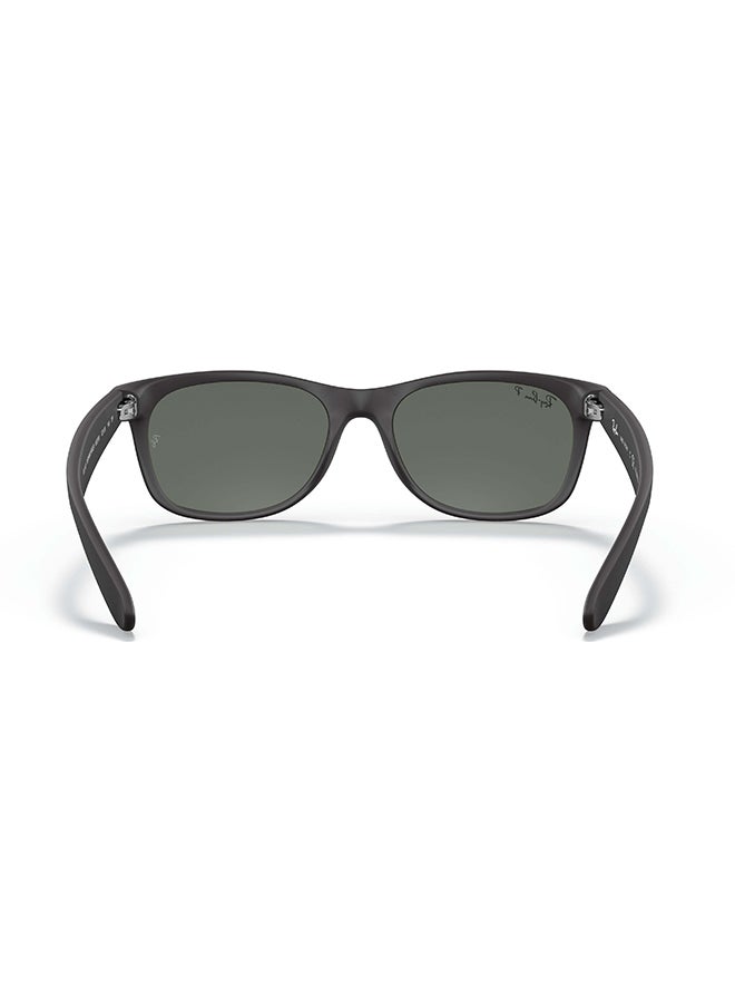 Ray-Ban Unisex RB2132 622/58 Unisex's Full Rim Square Polarized Sunglasses - Lens Size: 52 mm - Image 4