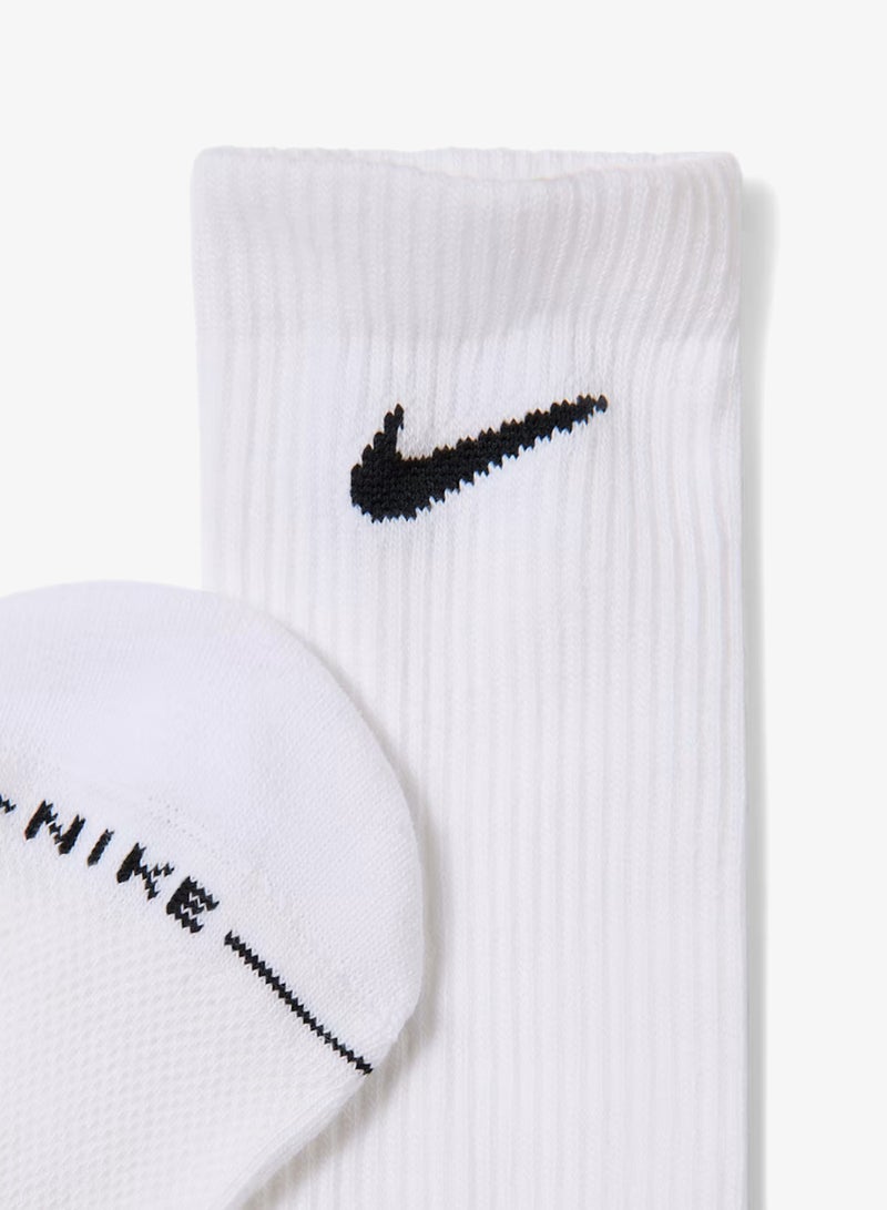 Nike 3-Pack Everyday Elevated Crew Socks - Image 2