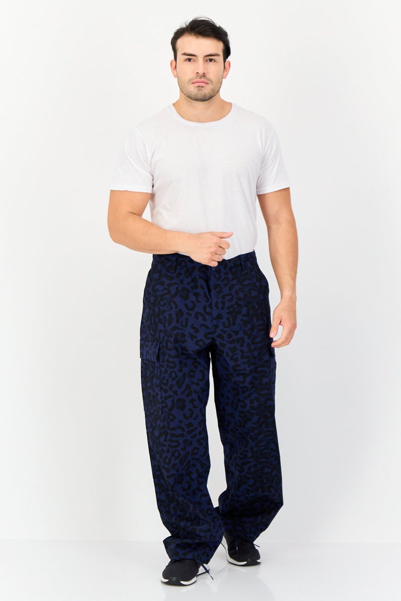 Nike Men Loose Fit Outdoor Tactical Pants, Multicolor  - Image 2