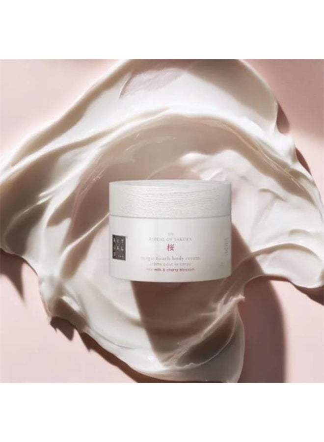 RITUALS Sakura Body Cream – Rich Nourishing Daily Moisturizer with Cherry Blossom, Rice Milk Extract & Vitamin E for Soft, Radiant Skin, 220ml / 7.4 fl oz - Image 2