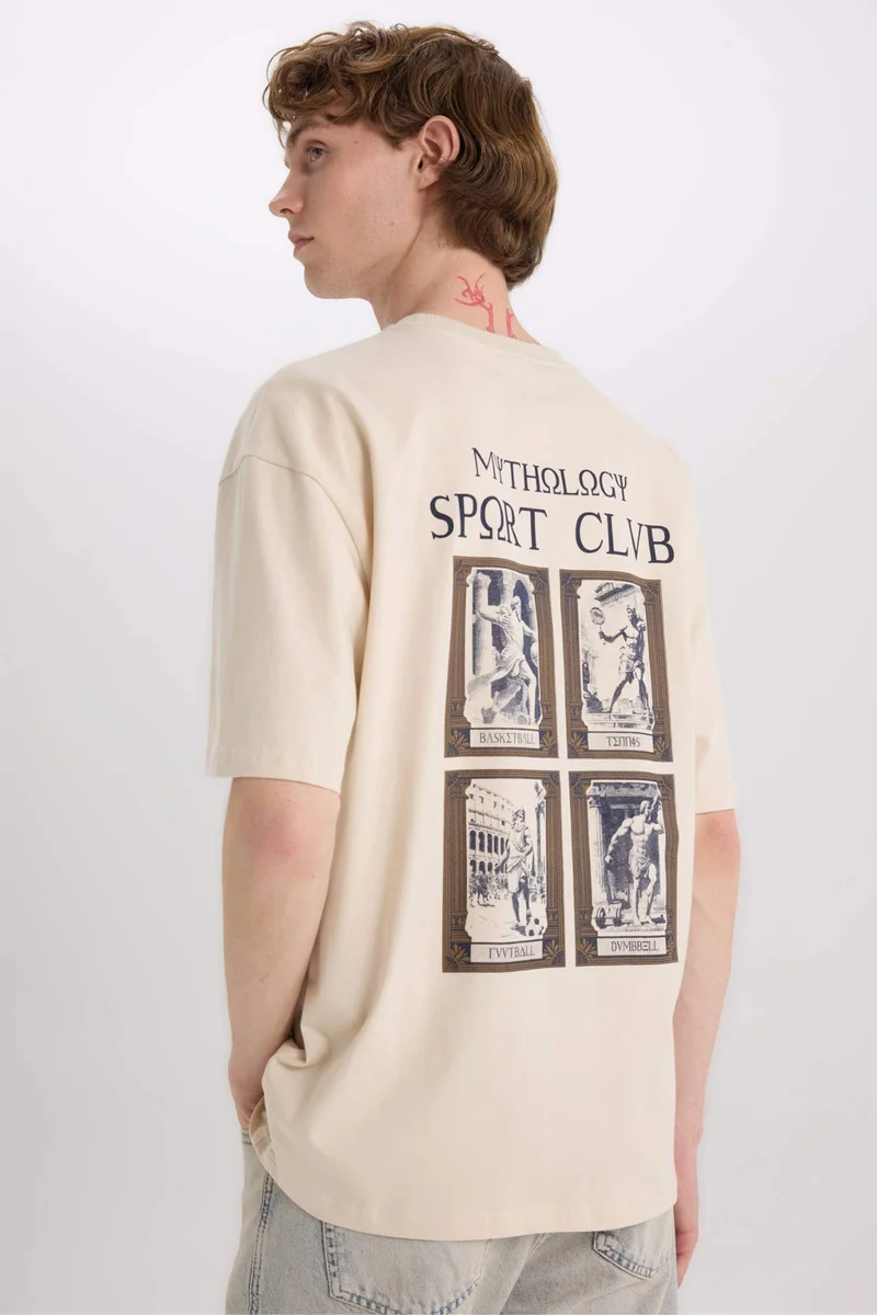 ديفاكتو Oversize Crew Neck Back Printed T-Shirt