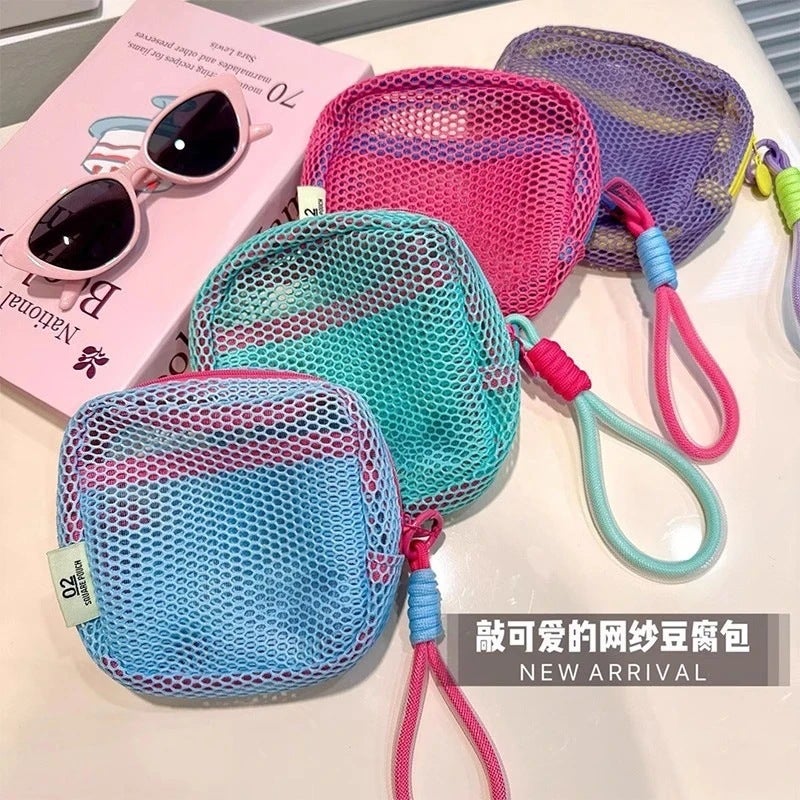 Breathable Mesh Cosmetic Bag, Portable Makeup Organizer Pouch - Image 1