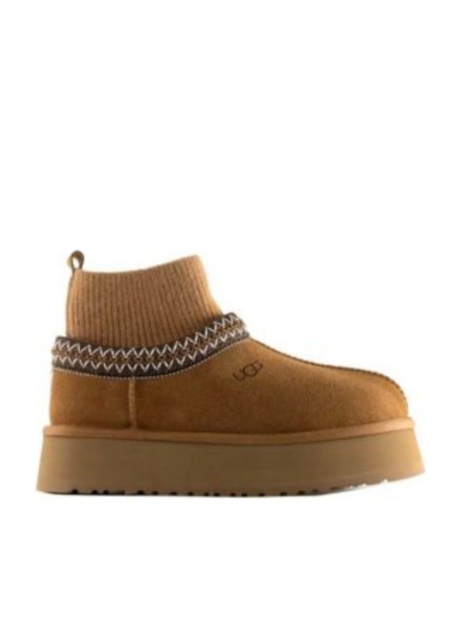 أوغ شبشب UGG Tazz Platform لشتوية الإمارات وأناقة المنزل. - Image 1