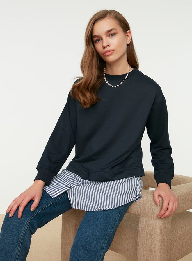 trendyol Navy Blue Crew Neck Knitted Sweatshirt with Shirt Release from the Bottom TCTAW22TW0216 - Image 3