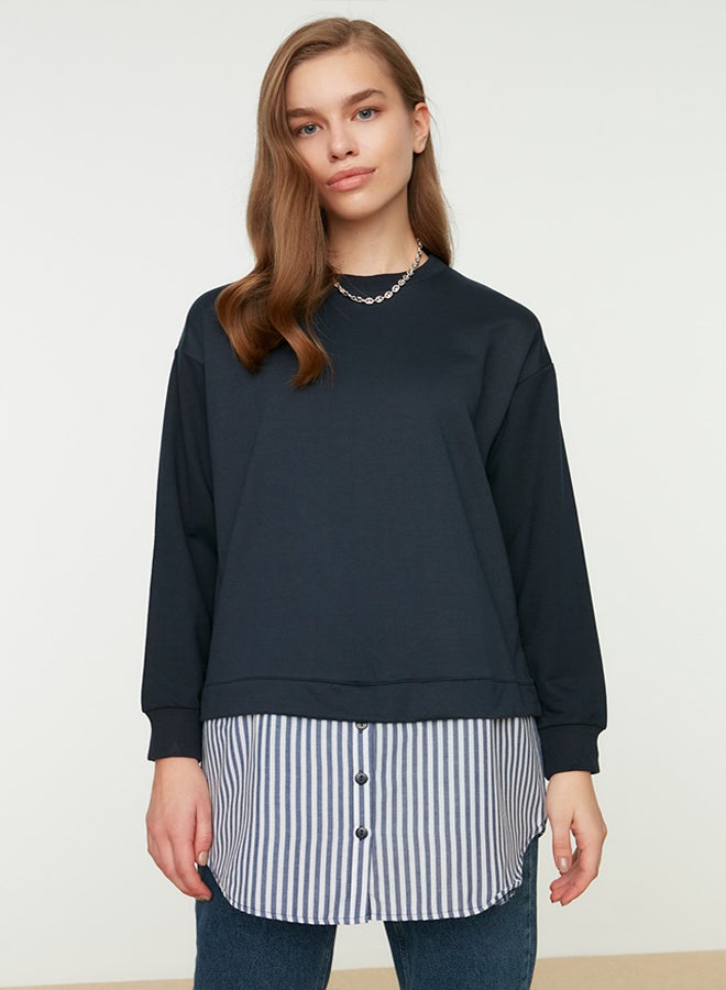 trendyol Navy Blue Crew Neck Knitted Sweatshirt with Shirt Release from the Bottom TCTAW22TW0216 - Image 1