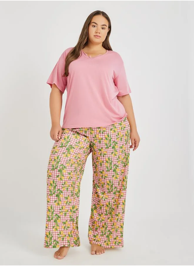 Styli Styli Plus Size Lace Insert V Neck T-Shirt and Lemon Print Pyjama Set
