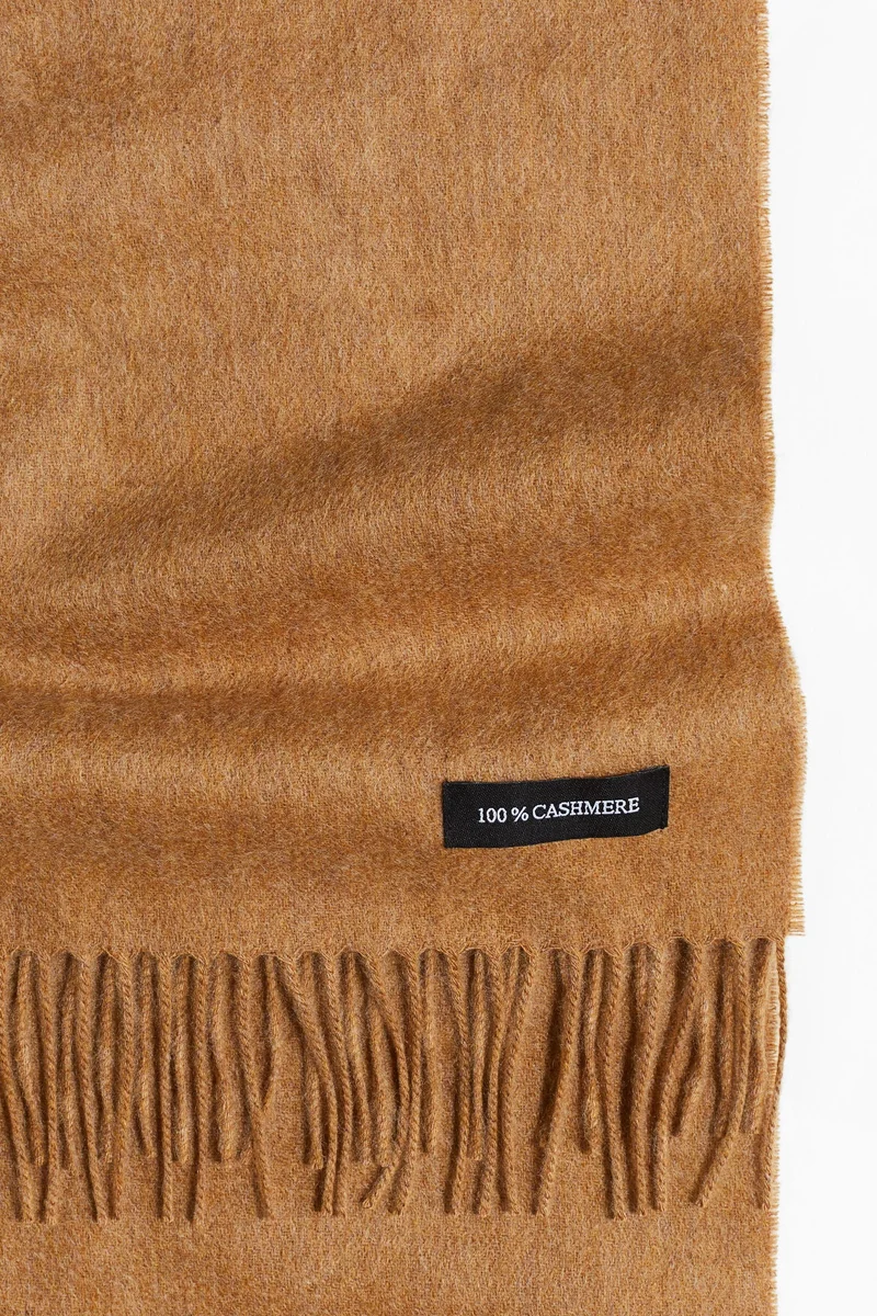 اتش اند ام وشاح من الكشمير