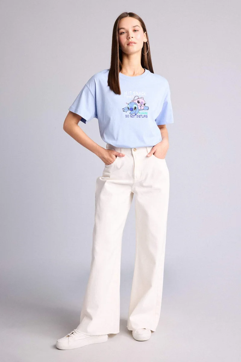 ديفاكتو Lilo &amp; Stitch Licensed Oversize Fit Crew Neck Printed Short Sleeve T-Shirt
