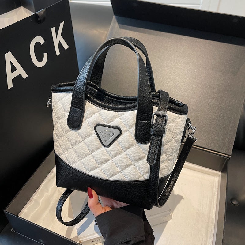 This Year'S Popular Bags For Women High-End Handbags Fashionable Quilted Single Shoulder Crossbody Bag Commuter Bag - Image 1