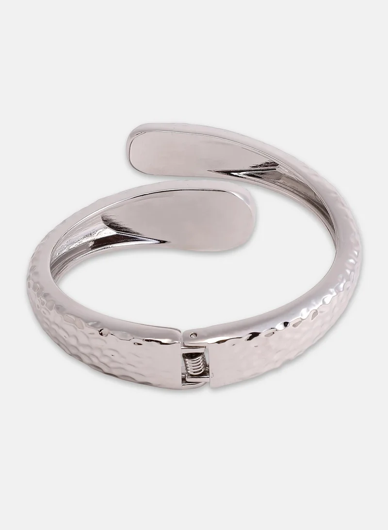 SOHI Dented-Embrasse Cuff Artificial Bracelet Jewellery