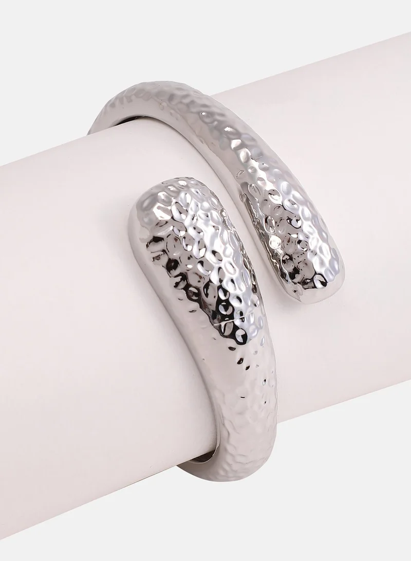 SOHI Dented-Embrasse Cuff Artificial Bracelet Jewellery