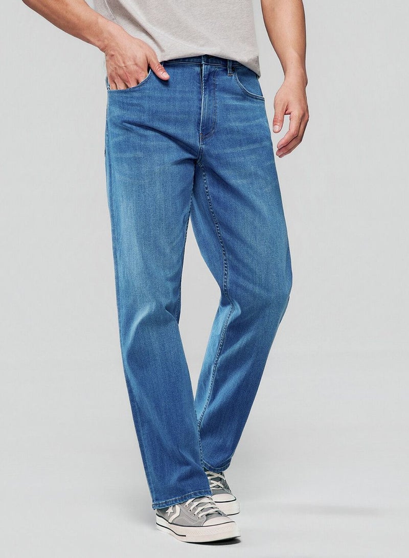 GIORDANO Men Straight Stretch Denim Indigo Jeans - Image 1