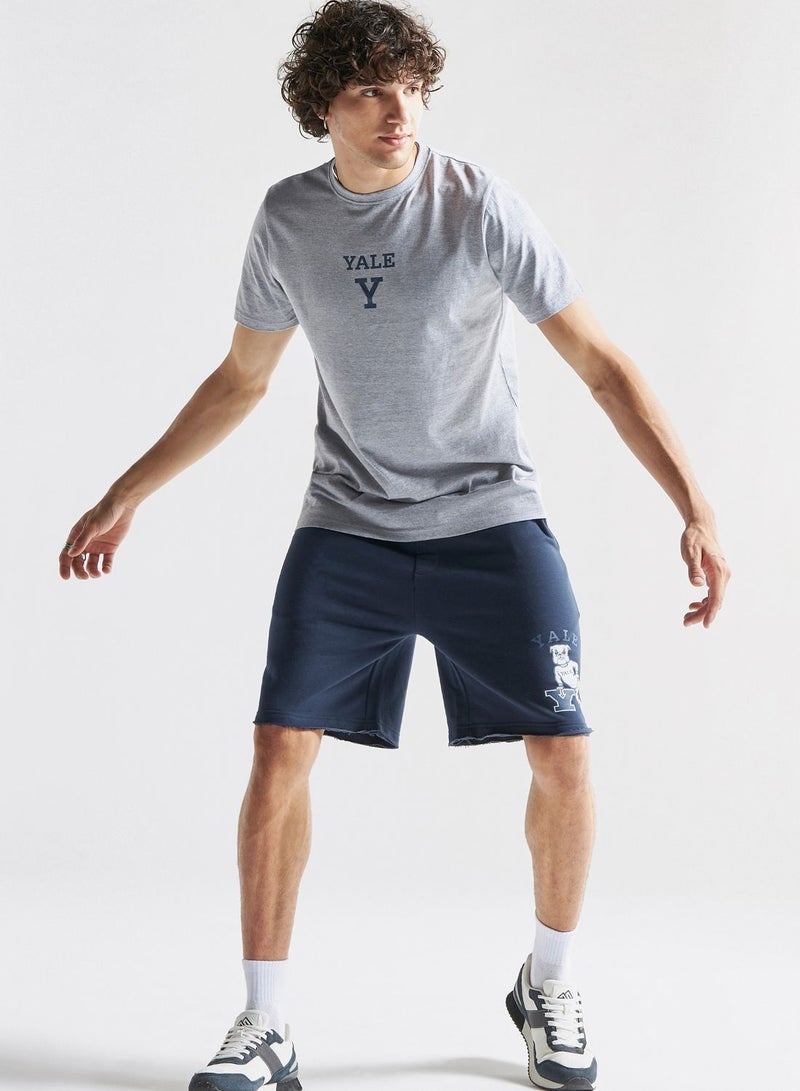 فاف تيشرت برقبة دائرية ومزين بطبعة رسومات جرافيك - Image 4