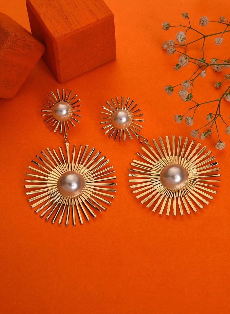 SOHI Gold Plated Pearls Drop Earring
