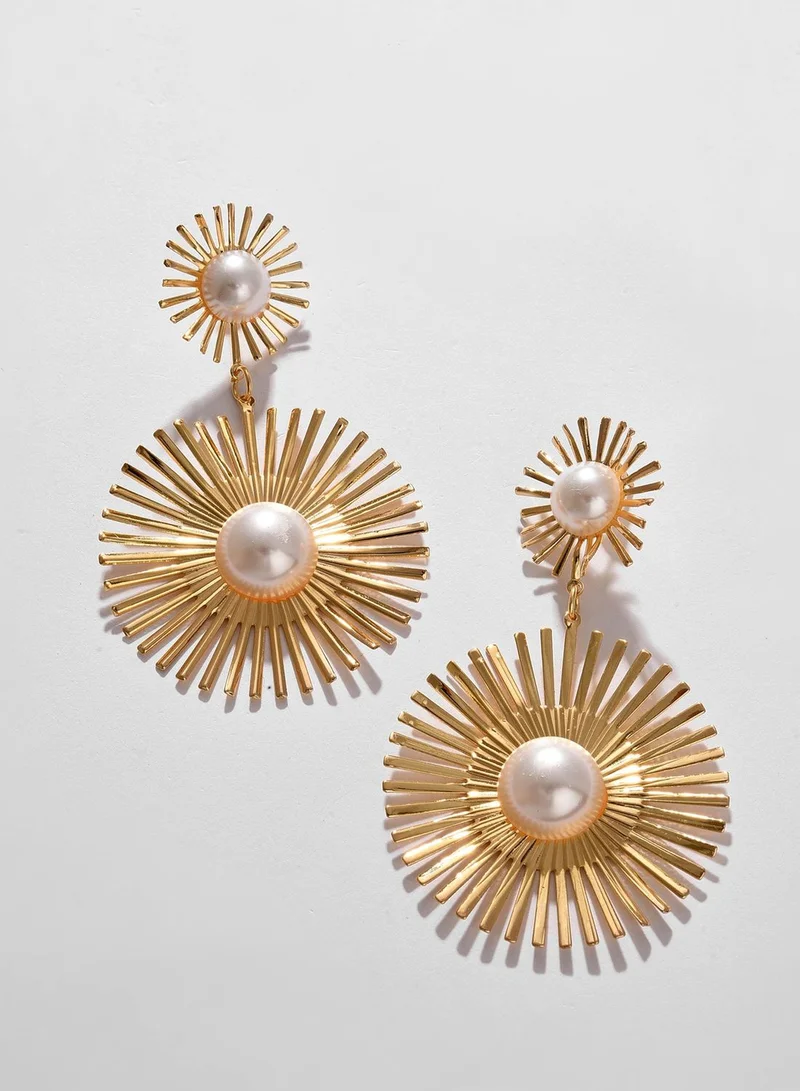 SOHI Gold Plated Pearls Drop Earring