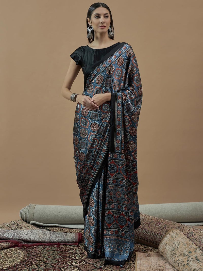 SAREE MALL Women's Blue Pure Crepe Ajrak Printed Saree With Unstitched Blouse (MOHAR710_HS) - Image 3