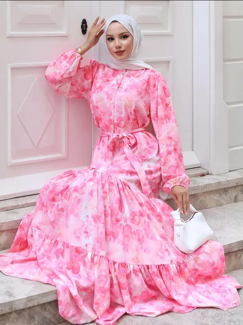 بيغ دارت فستان ماكسي بياقة مستديرة وأزرار وحزام خصر