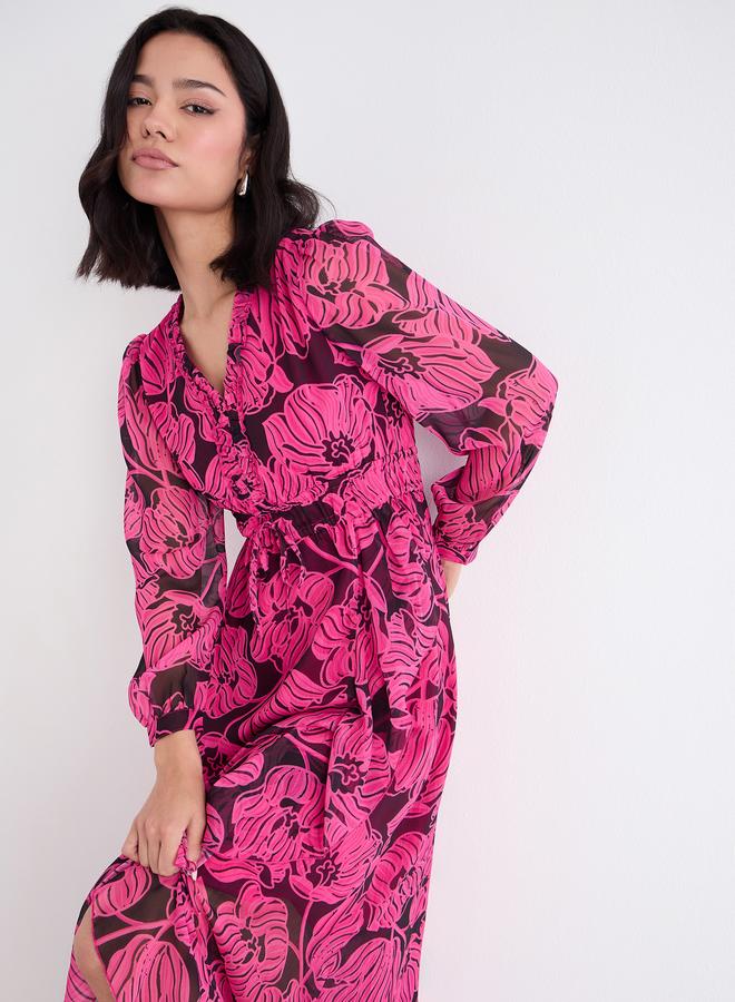 ستايلي فستان ماكسي وردي داكن بنقشة الزهور وحافة مكشكشة - Image 3