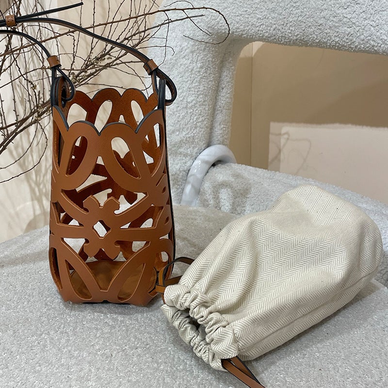 Crossbody Bag Women'S Hollow Mobile Phone Bag Top Layer Cowhide Drawstring Bucket Bag High-End Retro Shoulder Bag - Image 3