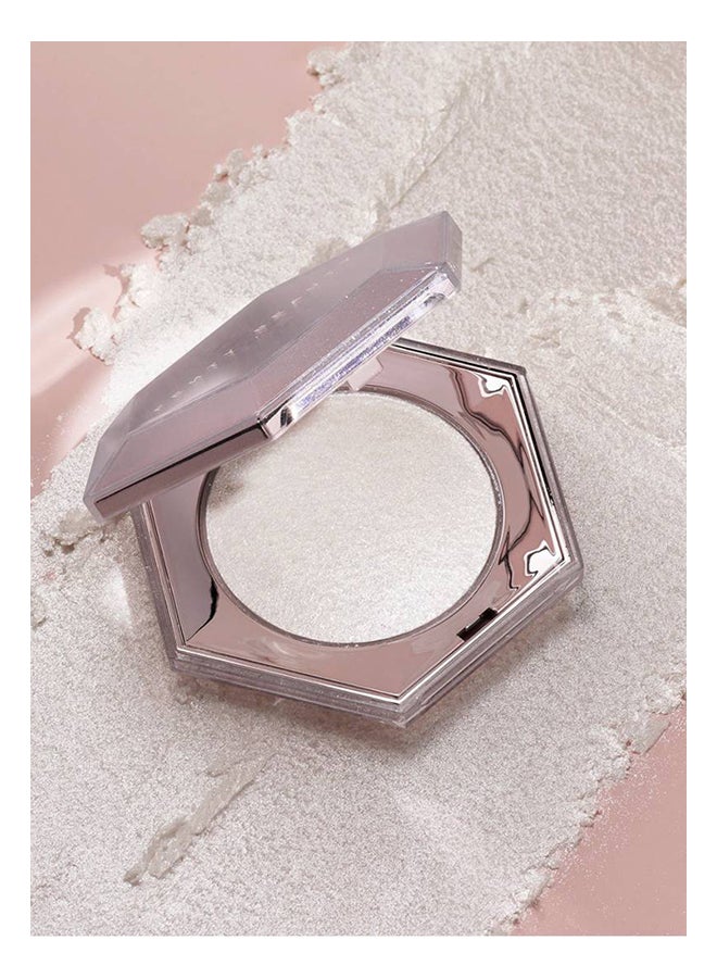FENTY BEAUTY Diamond Bomb All Over Veil Highlighter How Many Carats - Image 4
