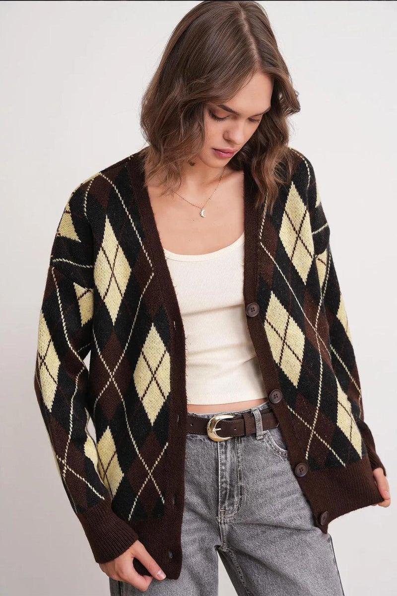 Mixray Oversize Argyle V-Neck Buttoned Cardigan - Image 1