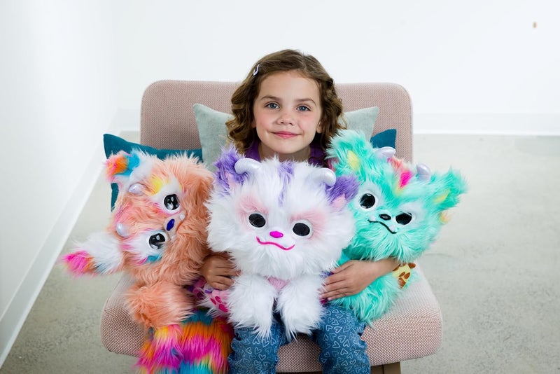 Furlings Aspen Cuddly Yeti Interactive Toy for Children, Plush Toy, Unisex, 3+ Years, Christmas - Image 4