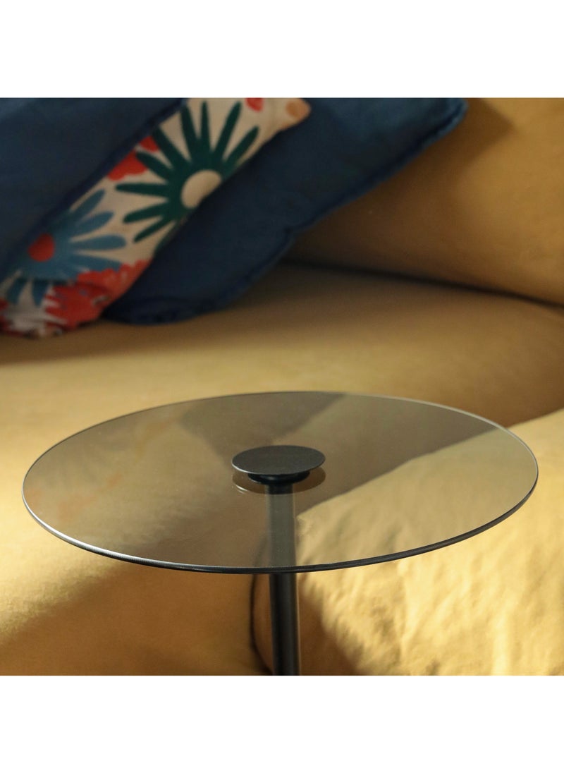 Elegant round coffee table