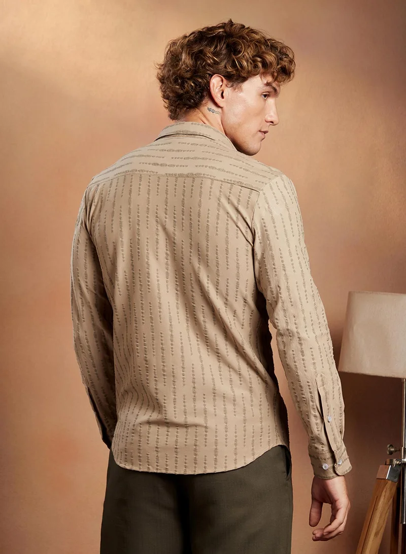 Campus Sutra Campus Sutra Men's Sand Beige Tassel-Weave Shirt For Casual Wear | Spread Collar | Long Cuffed Sleeves | Button Closure | Shirt Crafted With Comfort Fit For Everyday Wear