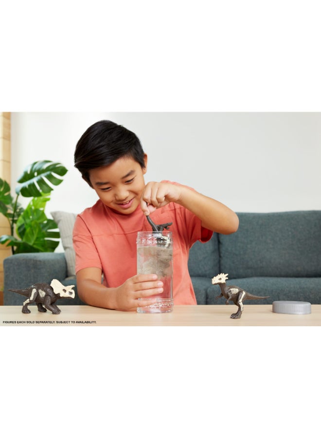 Jurassic World Dino Reveal Asst - Image 2