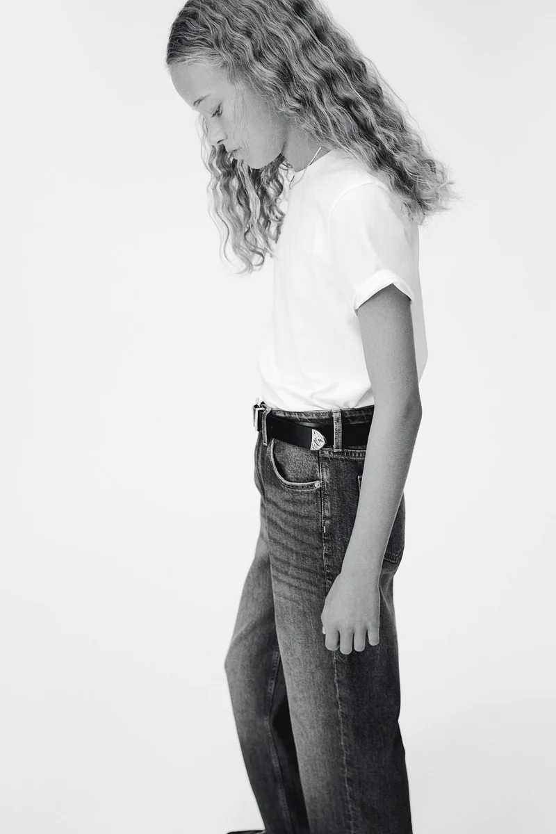 اتش اند ام Relaxed Fit Jeans