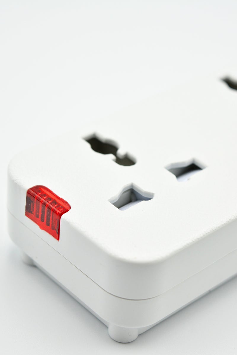 Levin Germany Universal Extension Socket | 3-Way Multi Plug | 2M Cable | Fireproof Material | 3250W High Load | Universal Compatibility | 2-Year Warranty - Image 4
