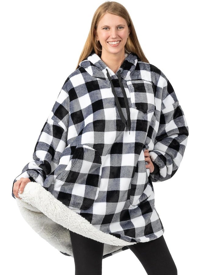 PAVILIA PAVILIA Blanket Hoodie for Women, Sherpa Wearable Blanket Men, Cozy Oversized Sweatshirt Blanket, Hooded Blanket Sweater  - Image 1