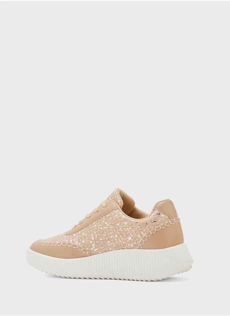 جينجر Textured Chunky Sneakers