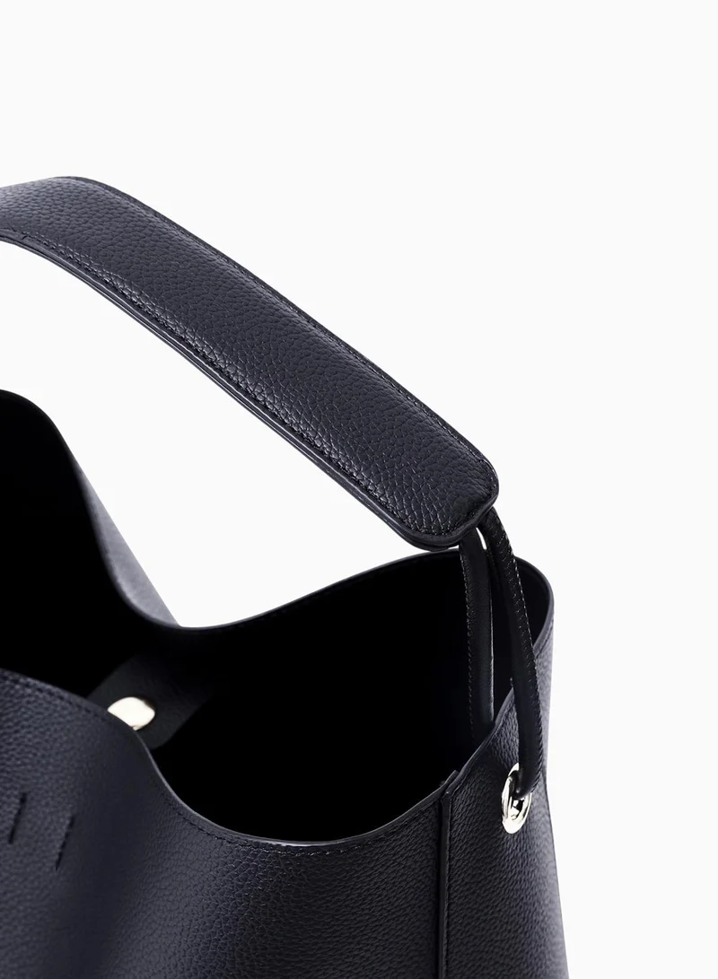 فرنش كونكشن حقيبة ماكسي بندل