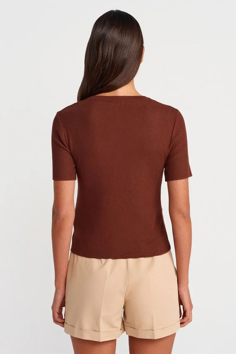 Dilvin Chestnut Brown DILVIN Ribbed Knit Button-Detail Blouse for Women | Best Price UAE