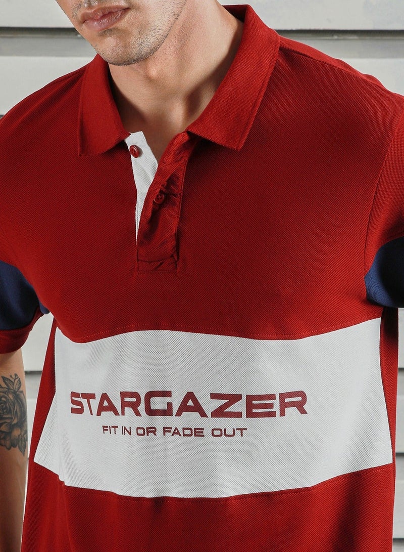 هاي ستار تيشيرت بولو رجالي بقصة عادية، لون عنابي، تصميم كتل الألوان - Image 3