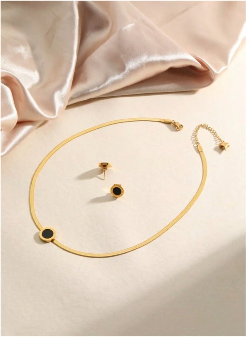 3-Piece Jewelry Set: Round Black Pendant Necklace and Earrings with Roman Numeral Engraving - Elegant & Timeless Design  - Image 4