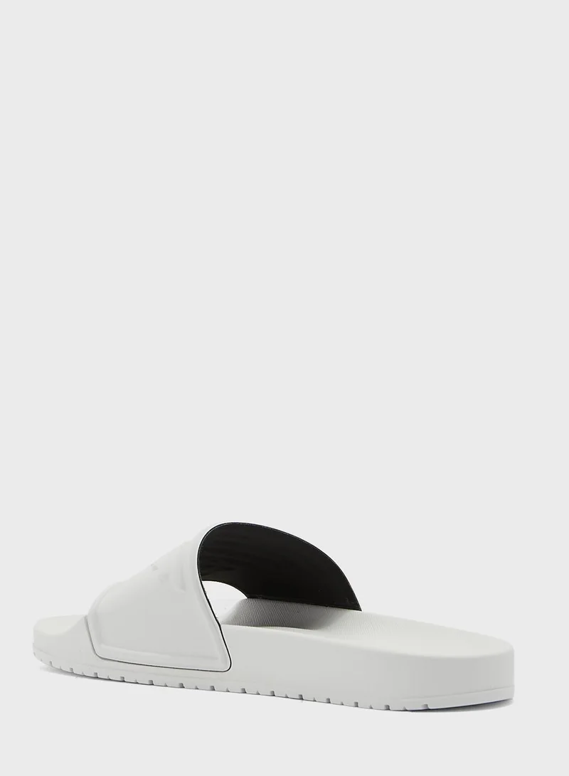 EMPORIO ARMANI Embossed Logo Slides