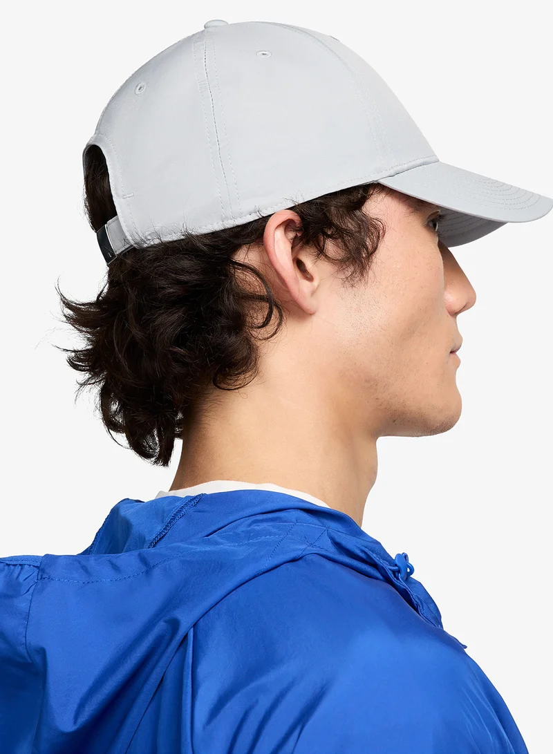 Nike Dri-Fit Club Metal Swoosh Logo Cap