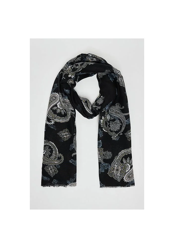 Paisley Patterned Scarf