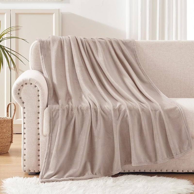 Exclusivo Mezcla Super Soft Fleece Throw Blanket for Couch and Sofa, Camel, 50x60 Inches - Image 5