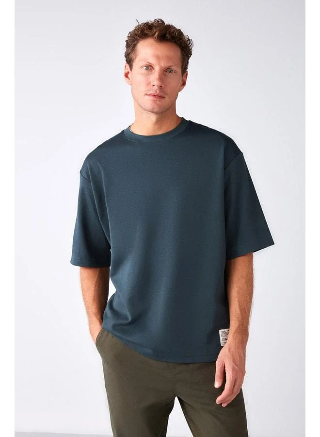 Grimelange Joel Men's 100% Organic Cotton Thick Fabric Special Texture Label Detailed Oversize Green T-shirt.