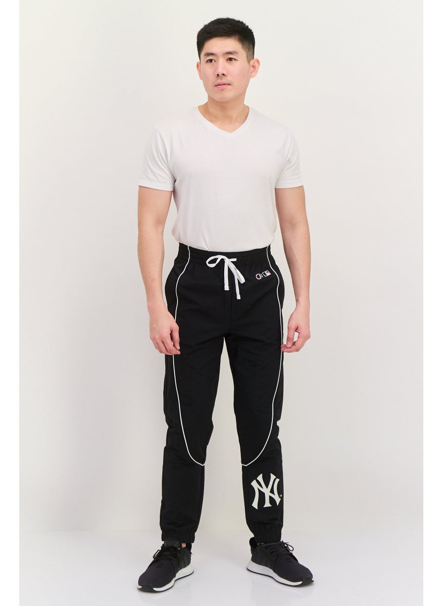 Champion Men Custom Fit Brand Logo Training Sweatpants, Black  - Image 4