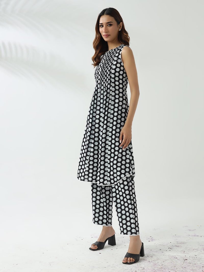 FIORRA Women's Black & White Cotton Flared Kurta Set - Image 4